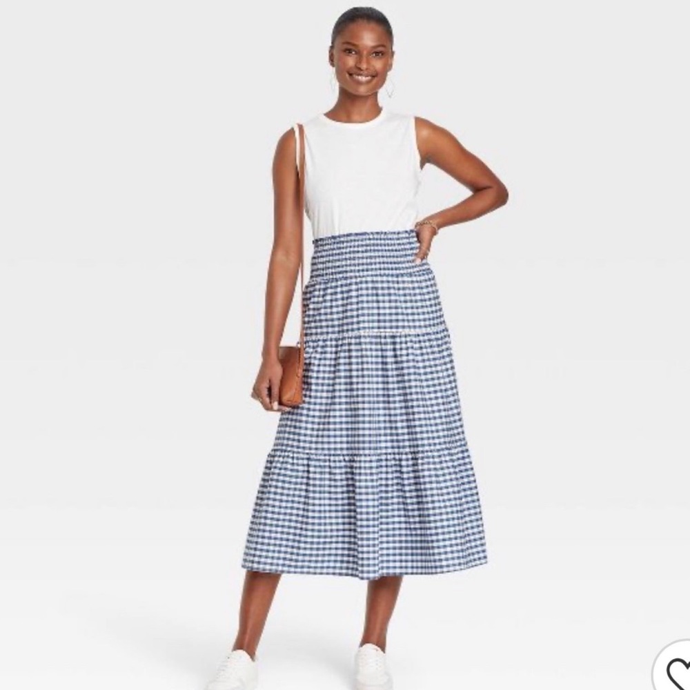 Universal Thread, high rise, mid-length skirt